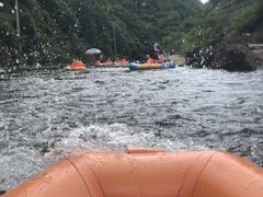 -安吉龙王山峡谷漂流