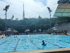 -越秀山游泳场