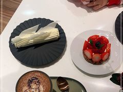 -潮一不贰·法式甜品·生日蛋糕·西式简餐(外滩店)