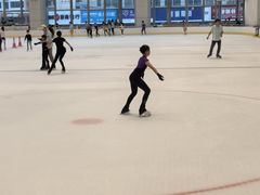 -冰纷万象滑冰场(深圳万象城店)