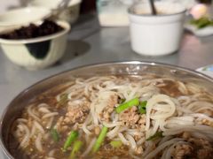 -正宗杨记普洱酸醋米线(总店)