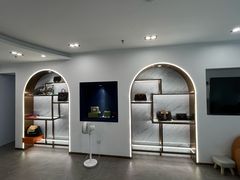 -聚云奢二手奢侈品黄金手表包包回收·中古店(上海店)