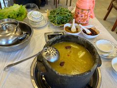 -鲁朗纳麦石锅鸡庄园