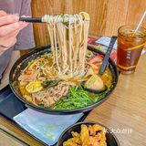 不愧是食神调过的港式米线🍜，好吃！！