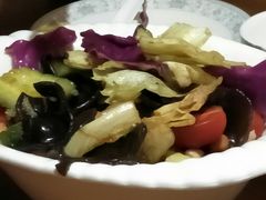 东来大拌菜-东来菜馆•手抓海鲜家常菜•海鲜锅贴(鸽子窝店)