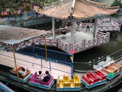 -顺德大良半月城游乐场