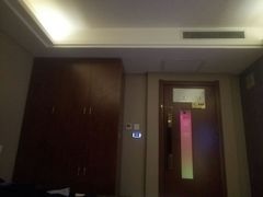 -重庆家富富侨养生会所全省示范店(东五路店)