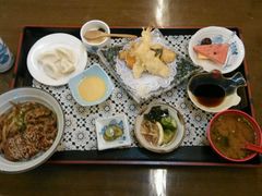 鳗鱼牛肉定食-红叶日料·放题·海胆·定食(星海店)