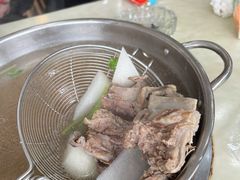 -闽粤一牛潮汕牛肉火锅