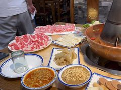 -盛元盛居传统炭火锅(绿园店)