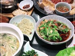 -金牌老碗时尚陕菜(王府井百货店)