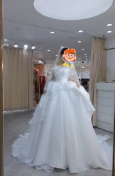 -台湾蔡美月婚纱租赁