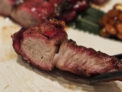 果木烟熏匈牙利卷毛猪叉烧-嘉麟楼