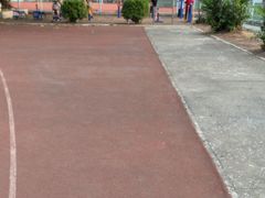 -燕子岗体育场