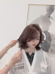 -BULB STUDIO 巴柏明星发型工作室