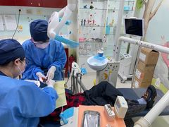 -瑞尔齿科(颐堤港诊所)