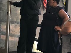 -奥利弗·雷金纳德·坦博国际机场