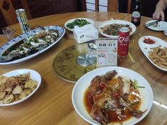 -芦茨金富饭庄·25年老字号·专做稻草鸡