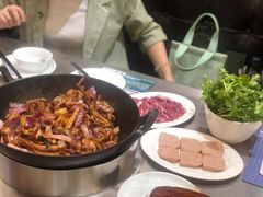 -胡须佬鸡煲四季火锅店(石厦西村直营店)