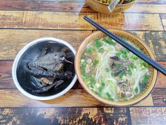 -正宗李家土鸡米线店