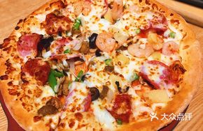 Seafood and Meat Pizza