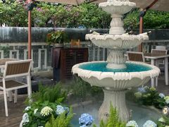 -Mark&Mars Restaurant