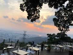 -草山夜未眠景观餐厅