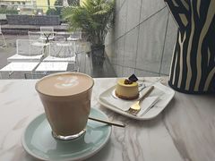 -UNI UNI(环亚凯瑟琳店)