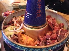 -毛辣果·贵州红酸汤牛肉火锅(西单店)