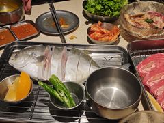 -蚂蚁洞·烤肉大营地(上海静安大悦城店)