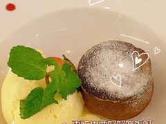 巧克力熔岩蛋糕配香草冰淇淋-Terra Rossa(陆家嘴中心店)