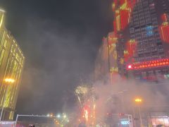 -海亮广场大酒店(万象城中山路地铁站店)
