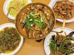 杂鱼煲-食光慢宴·安吉土菜馆
