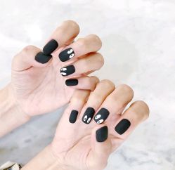 -Pink You美甲美睫纹绣定制中心