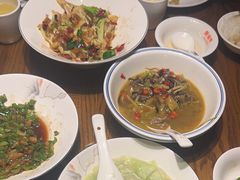 -爱碗亭·鲜炒湖南菜(壹城中心店)