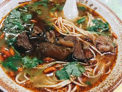 -金杨拉面王小吃面馆·牛三宝面·红烧牛肉粉