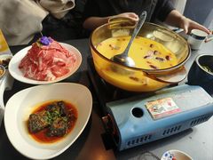 -凤凰湘语·平价海鲜餐厅(浦东旗舰店)