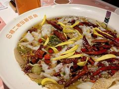 -桂二老坛酸菜鱼(三街两巷店)