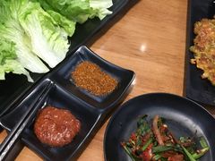 -肉甲韩国木炭烤肉(新壹街1店)