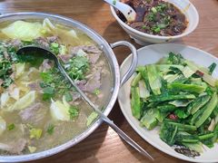 -杨三娘跷脚牛肉(羊子山西路店)