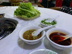 -鲁朗纳麦石锅鸡庄园