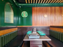 -曼听小寨海鲜烧烤·大连辣炒大王(盖州街店)