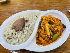 牛肉双拼小炒泡馍-西羊市老米家泡馍(西羊市店)