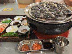 -围炉肉舍•炭烤活鳗•丹东海鲜烤肉(步行街店)