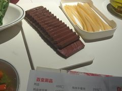 -一尊皇牛(丽彩万达店)