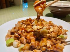 宫爆鸡丁-陈阿婆鱼头泡饼·京味菜(复兴路店)