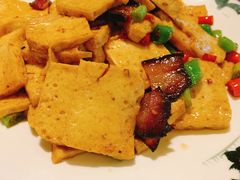 老豆腐炒酱肉-鸡毛店·川菜(双楠店)