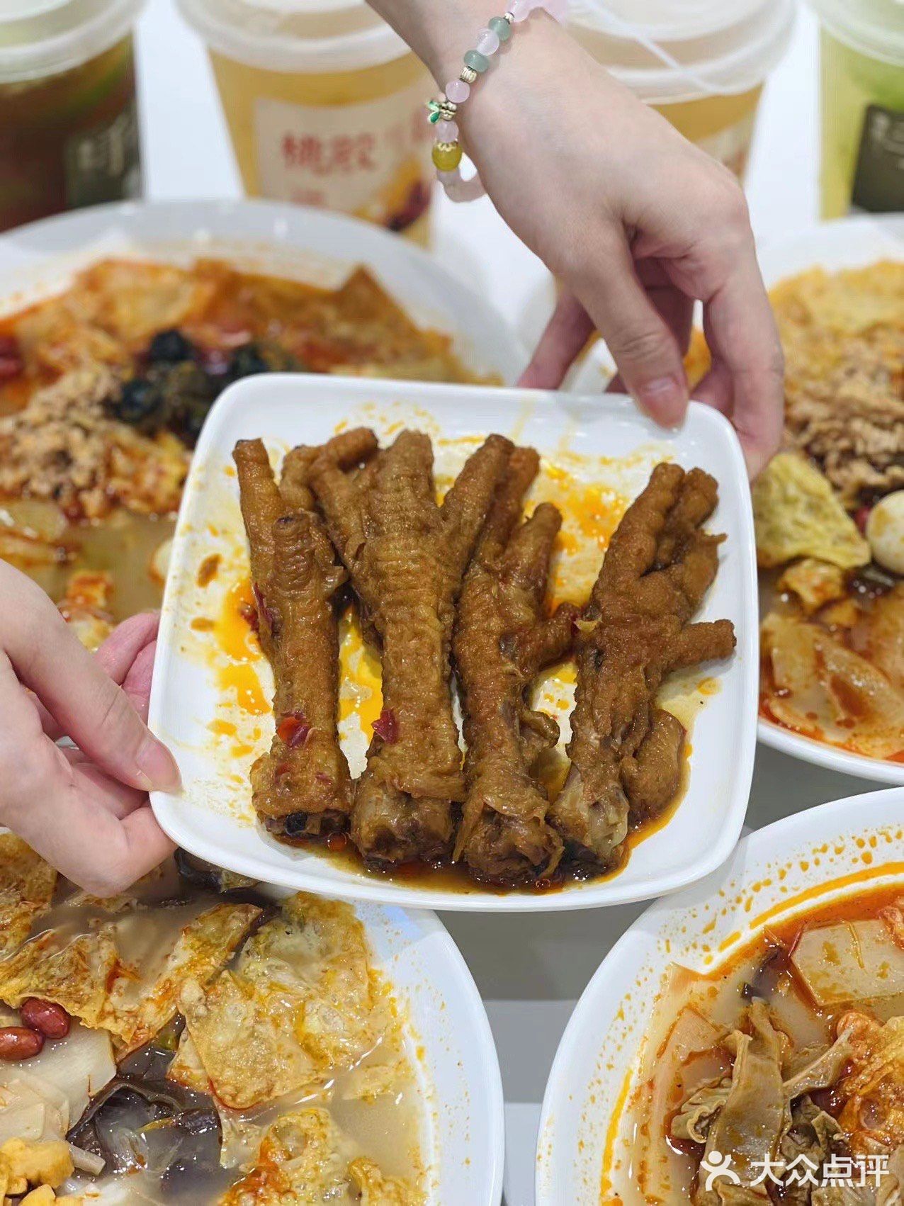 深圳新店 | 在咖啡馆吃螺蛳粉