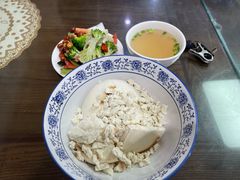 -一间楼牛羊肉泡馍馆(东一路店)