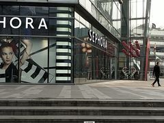 -绿茶餐厅(成都大悦城店)